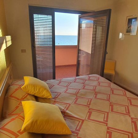 Hotel Antares Grado Exterior photo
